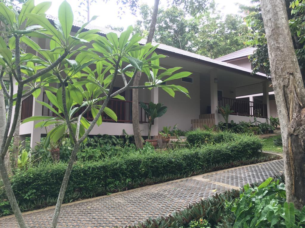 The Fisherman'S Chalet Natien Beach  Exterior foto